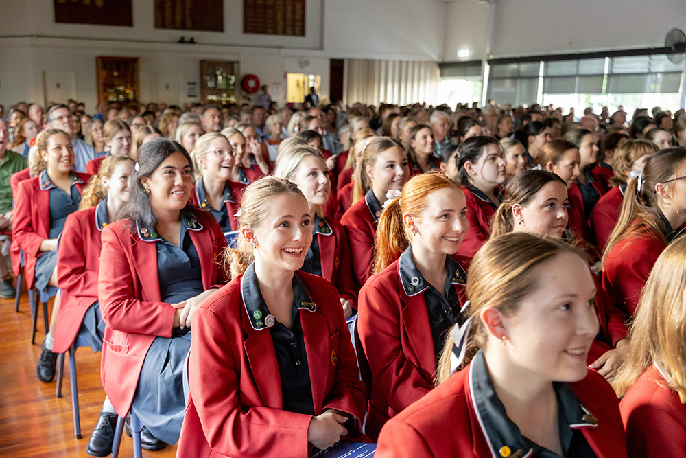 251119 FOTOFOX MMC Graduation009.jpg